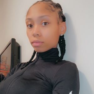 Meet your Posher, Janise